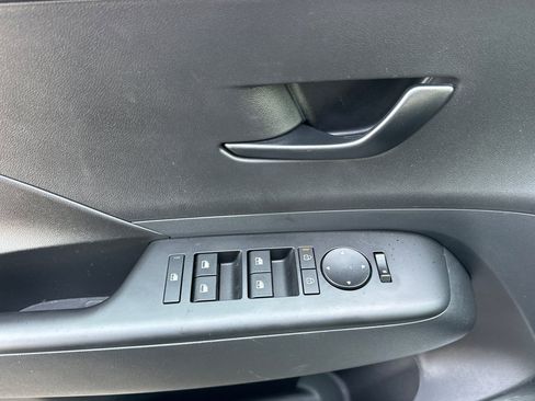 Used 2026 Hyundai Kona SEL Sport image 11