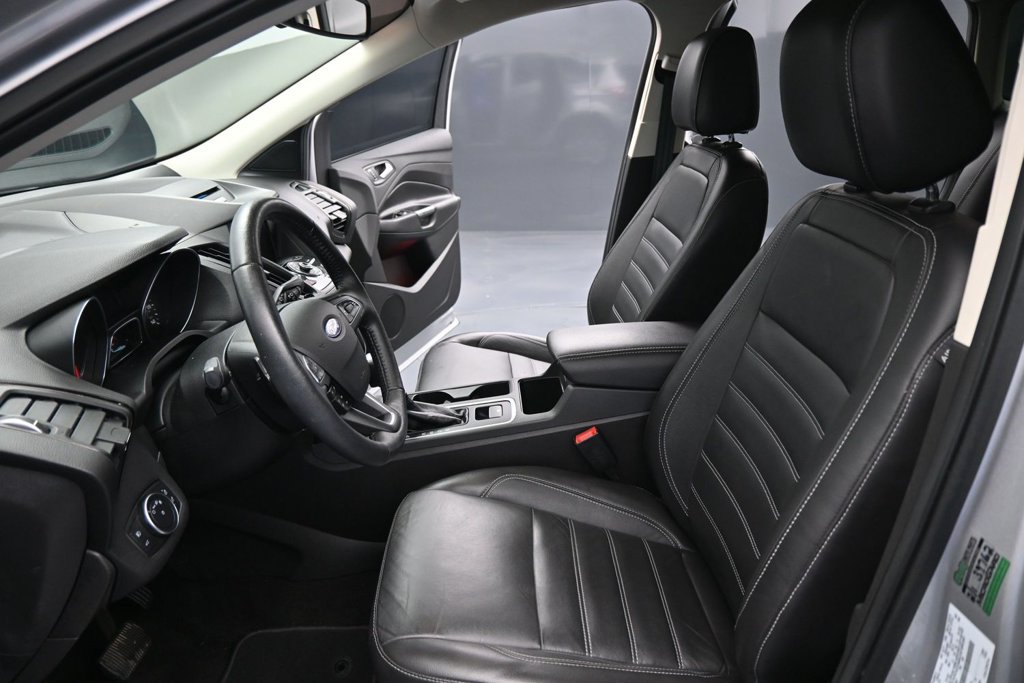 Used 2017 Ford Escape Titanium FWD image 9