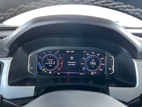 Used 2023 Volkswagen Atlas SE image 18