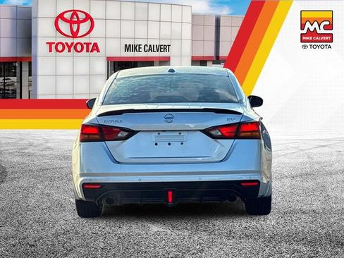 Used 2019 Nissan Altima 2.5 SV FWD image 4
