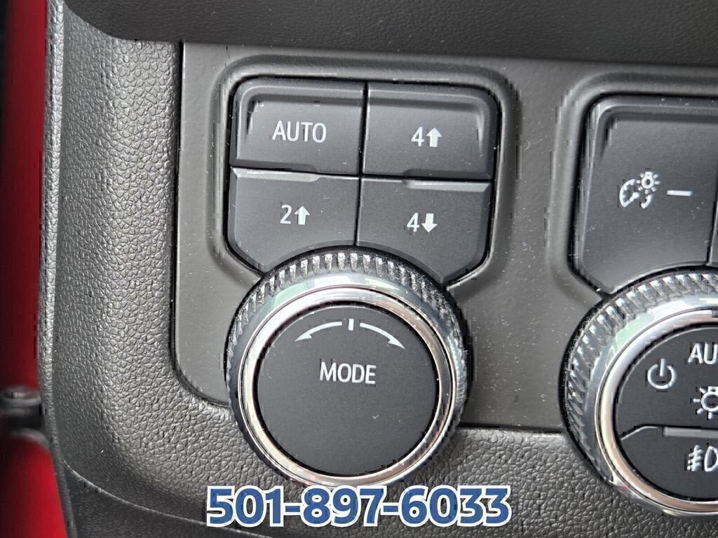 Used 2024 GMC Yukon AT4 AWD/4WD image 31