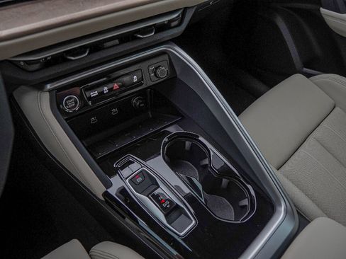 New 2025 Audi Q5 Premium Plus image 11