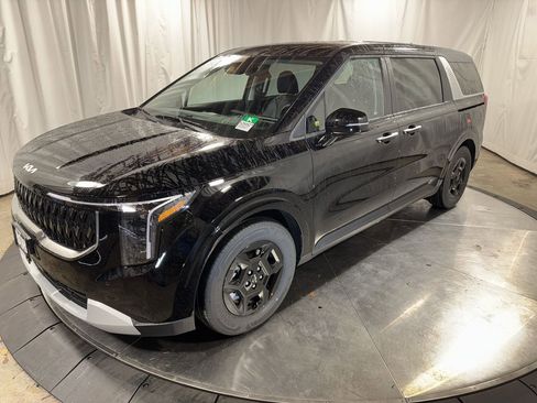 New 2026 Kia Carnival image 1
