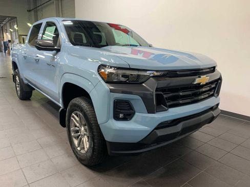 New 2025 Chevrolet Colorado LT w/ LT Convenience Package image 2