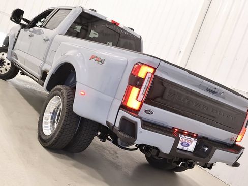 New 2026 Ford F450 Platinum w/ FX4 Off-Road Package AWD/4WD image 36