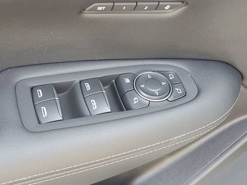 Certified 2023 Cadillac XT5 Premium Luxury FWD image 11