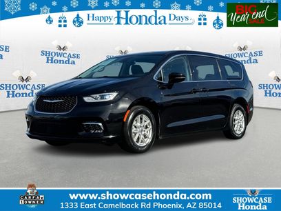 Used 2024 Chrysler Pacifica Touring-L