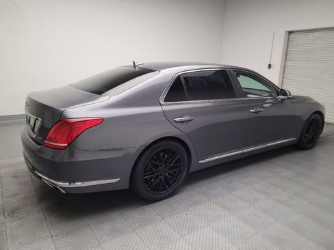 Used 2017 Genesis G90 3.3T Premium RWD image 10