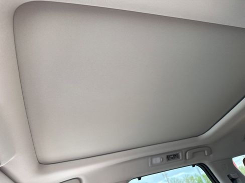 New 2026 Nissan Pathfinder Platinum AWD/4WD image 24