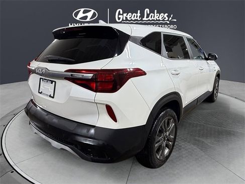 Used 2023 Kia Seltos LX image 5