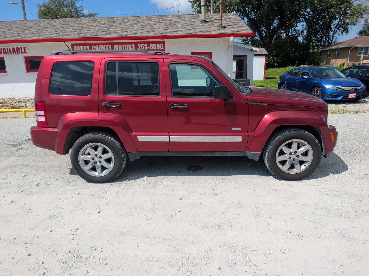 Used 2012 Jeep Liberty Sport AWD/4WD image 2