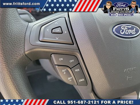 Certified 2024 Ford Edge SE w/ Black Appearance Package image 6