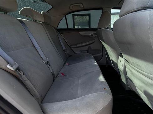 Used 2013 Toyota Corolla LE image 13