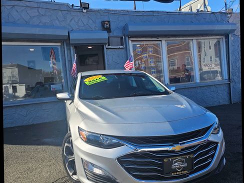 Used 2022 Chevrolet Malibu LT image 5