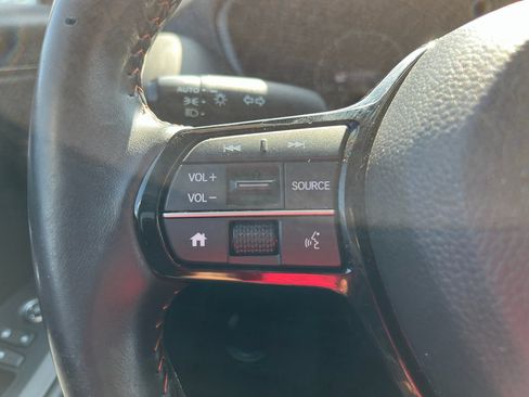 Certified 2025 Honda HR-V Sport image 12