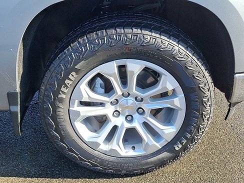 Certified 2023 Chevrolet Silverado 1500 LTZ w/ Technology Package image 8