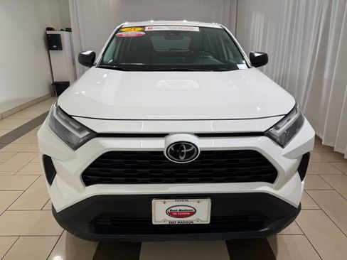 Certified 2025 Toyota RAV4 LE AWD/4WD image 8