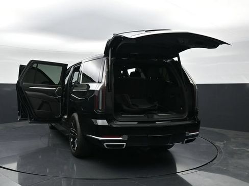 Used 2025 Cadillac Escalade Premium Luxury w/ Touring Package AWD/4WD image 51