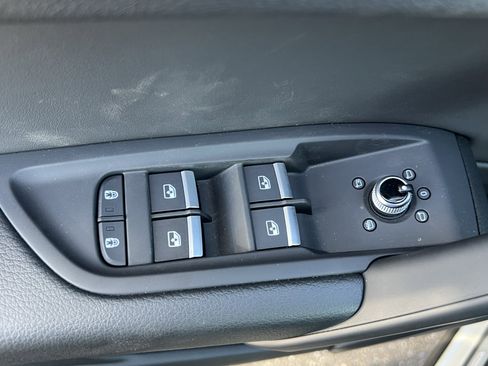 Used 2025 Audi Q5 2.0T Premium image 15