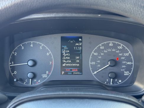 Used 2023 Toyota Corolla LE image 32