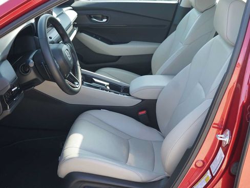 Used 2024 Honda Accord EX-L image 9