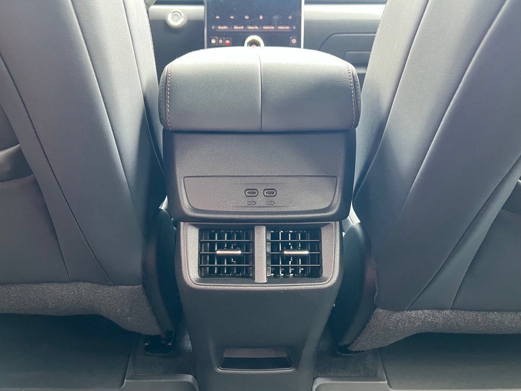 New 2027 GMC Terrain AT4 w/ LPO, Black Badging Package AWD/4WD image 23