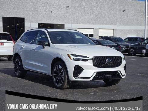 Used 2026 Volvo XC60 B5 Plus w/ Protection Package Premier AWD/4WD image 2