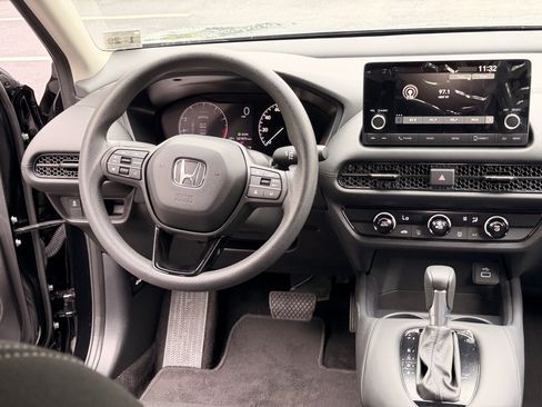 Used 2024 Honda HR-V LX image 18