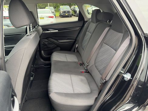 Used 2025 Kia Seltos LX AWD/4WD image 17