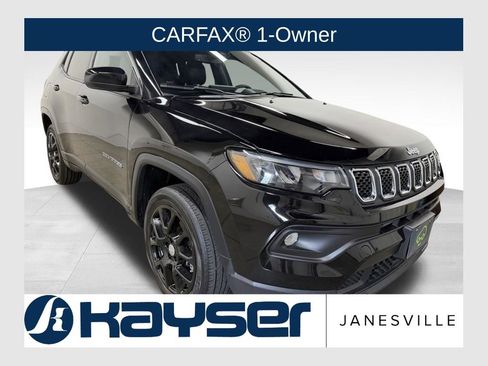 Used 2023 Jeep Compass Latitude AWD/4WD image 1