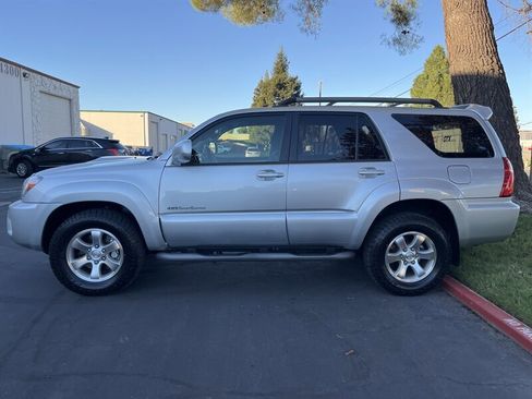 Used 2006 Toyota 4Runner SR5 image 8