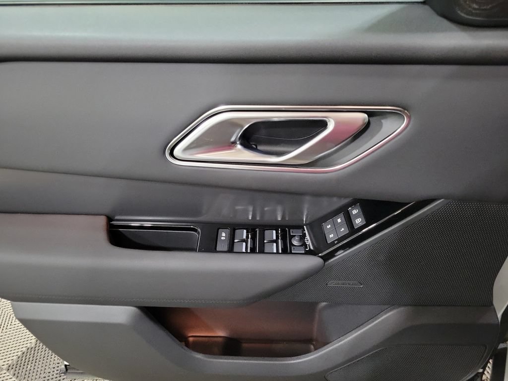 New 2026 Land Rover Range Rover Velar S AWD/4WD image 14