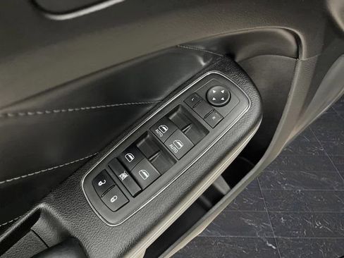 Used 2022 Dodge Charger Scat Pack w/ Dynamics Package image 25