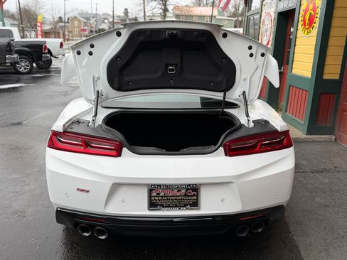 Used 2016 Chevrolet Camaro SS image 21