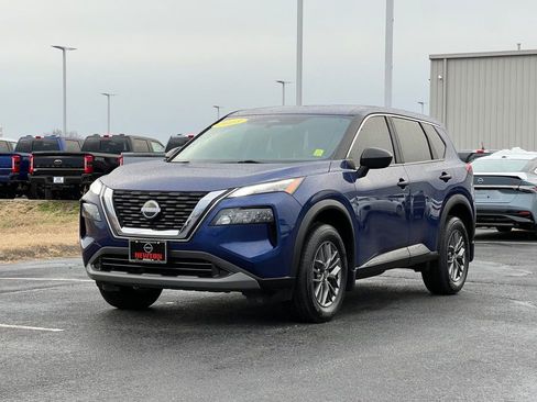 Used 2023 Nissan Rogue S image 51