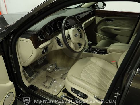 Used 2020 Bentley Mulsanne RWD image 4