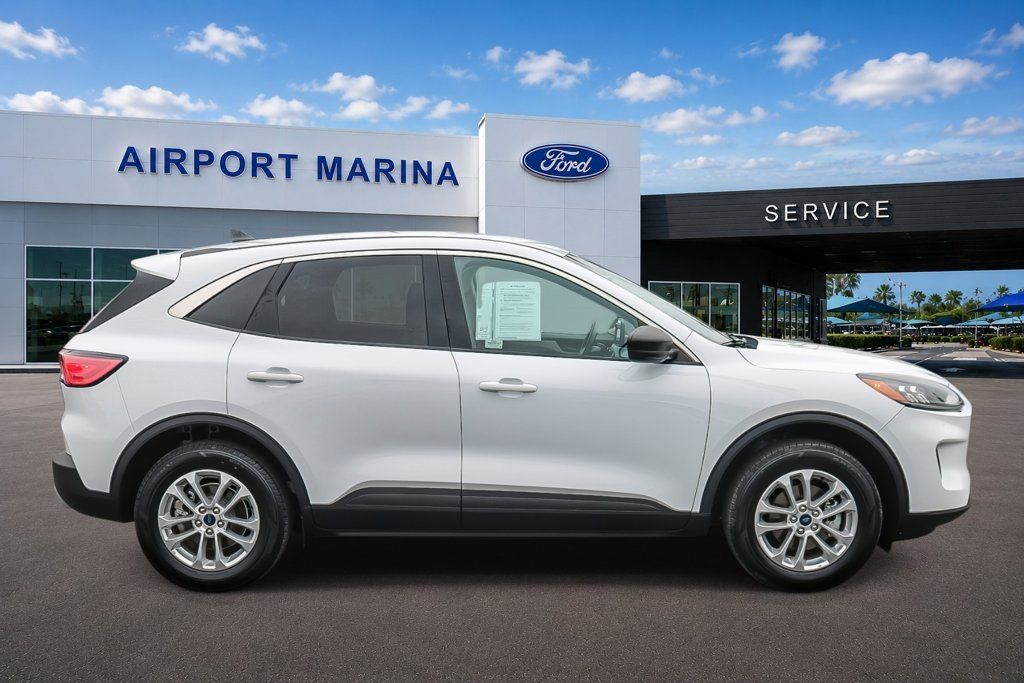 Used 2022 Ford Escape SE AWD/4WD image 8