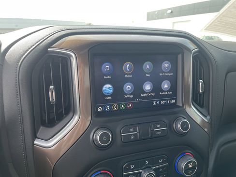 Used 2022 Chevrolet Silverado 2500 High Country image 13