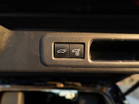 Used 2023 Toyota Sequoia Limited image 46