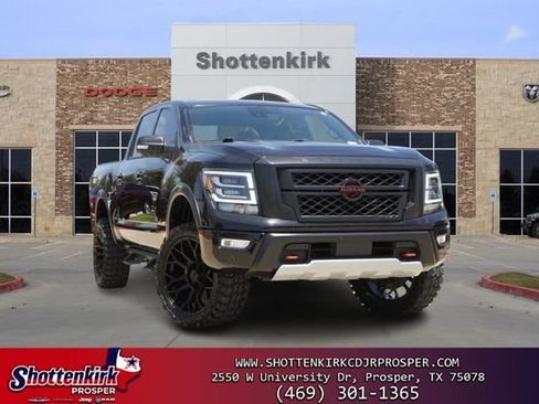 Used 2024 Nissan Titan PRO-4X w/ Pro-4x Convenience Package AWD/4WD image 1