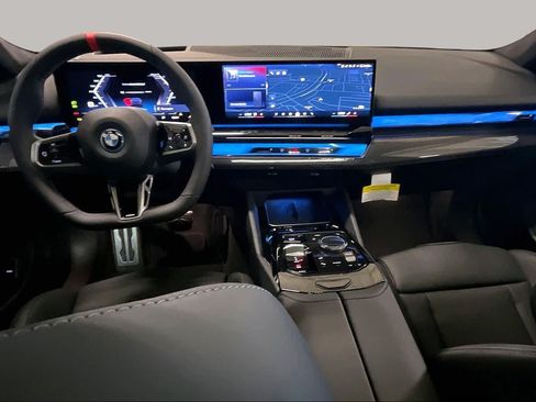 New 2026 BMW i5 M60 w/ Dynamic Handling Package AWD/4WD image 5