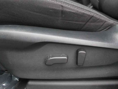 Used 2020 Subaru Ascent Premium w/ Convenience Package image 27