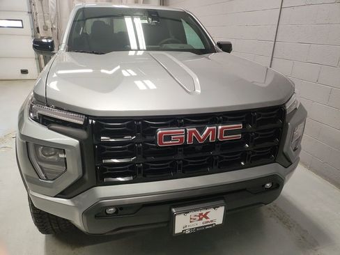 New 2026 GMC Canyon Elevation w/ Convenience Package image 6