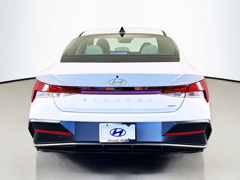 New 2026 Hyundai Elantra Limited image 6