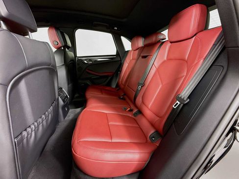 New 2026 Porsche Macan image 24