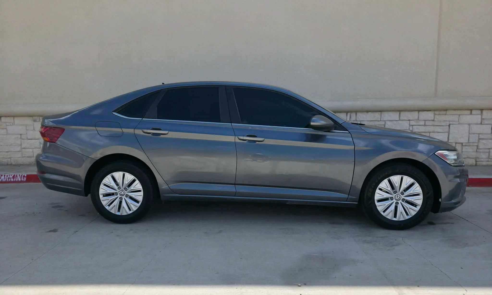 Used 2019 Volkswagen Jetta S w/ Driver Assistance Package FWD image 2