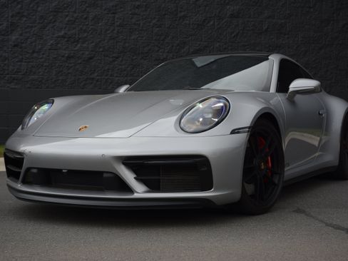 Used 2023 Porsche 911 Carrera GTS RWD image 1
