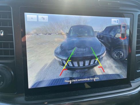 Used 2022 Ford F150 XLT w/ Equipment Group 302A High image 4