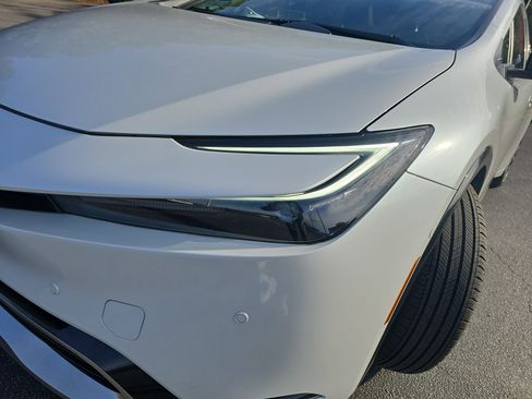 Used 2024 Toyota Prius Prime Premium image 34