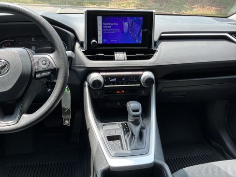 Used 2025 Toyota RAV4 LE FWD image 29